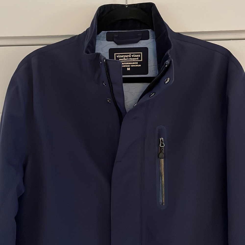 Vineyard Vines Performance Jacket Size M in excellent condition
